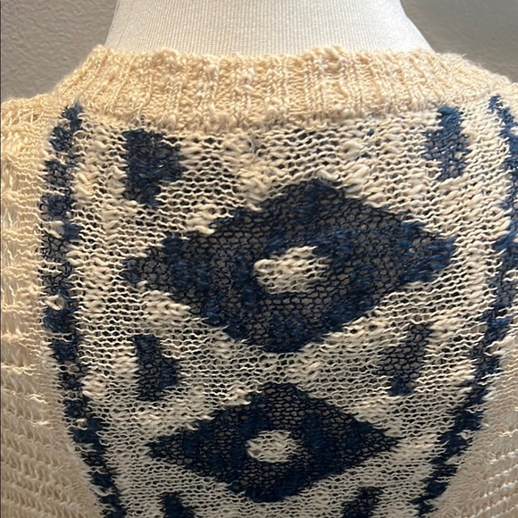 Blu Pepper Cream Open-Front Cardigan with Textured Knit. WT246 - Picture 4 of 8